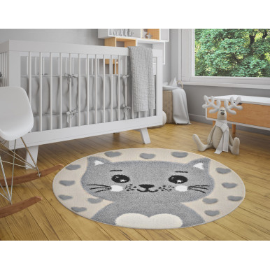 Children's bedroom rug with cat print