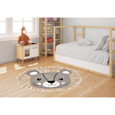 Children's bedroom rug with lion print